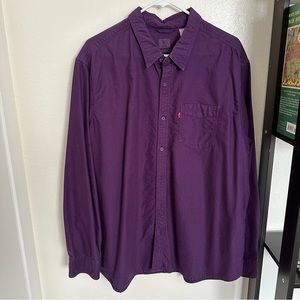 Levi’s button up shirt